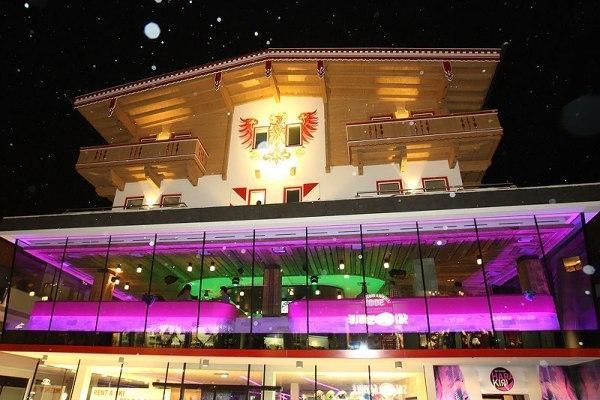 Harakiri Partyhouse Hotel Mayrhofen Exterior photo