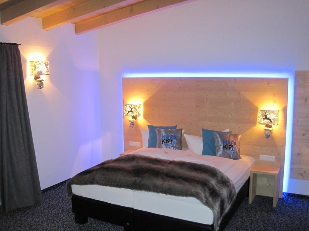Harakiri Partyhouse Hotel Mayrhofen Room photo